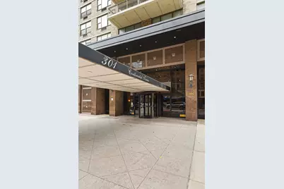 301 E 79th Street #24G, New York City, NY 10075 - Photo 10