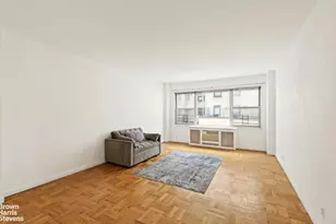 311 E 71st St, New York, NY 10021 - Photo 2