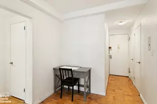 311 E 71st St, New York, NY 10021 - Photo 4