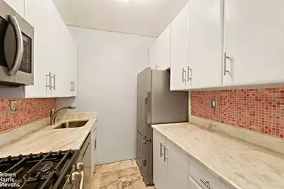 311 E 71st Street #10A, New York, NY 10021 - Photo 6