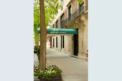 1060 Park Avenue #PHB, New York, NY 10128 - Photo 4