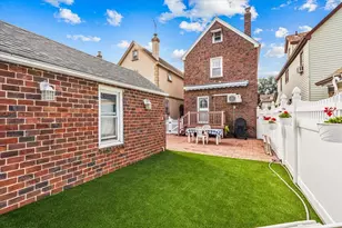 91-10 70th Ave, New York City, NY 11375 - Photo 30