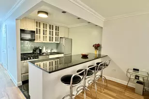 222 W 14th St, New York City, NY 10011 - Photo 6