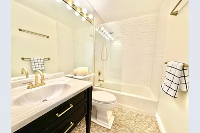 222 W 14th Street #2H, New York City, NY 10011 - Photo 12