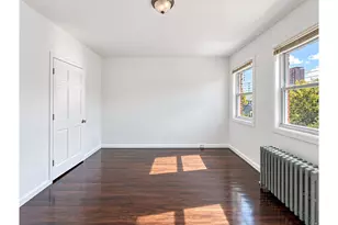 143-27 95th Ave, Jamaica, NY 11435 - Photo 2