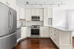 21 S End Ave, New York City, NY 10280 - Photo 4