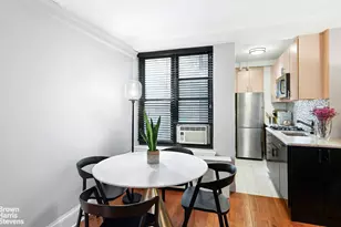 333 E 53rd St, New York, NY 10022 - Photo 2