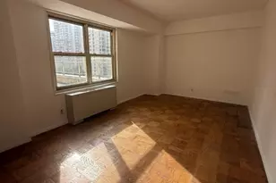 370 E 76th St, New York City, NY 10021 - Photo 6