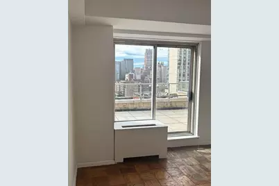 370 E 76th Street #C1406, New York City, NY 10021 - Photo 4
