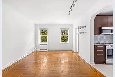601 E 19th Street #3R, Brooklyn, NY 11226 - Photo 1