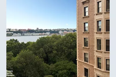 186 Riverside Drive #9B, New York City, NY 10024 - Photo 2