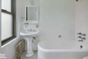186 Riverside Dr, New York City, NY 10024 - Photo 14