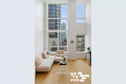 301 E 61st Street #3D, New York, NY 10065 - Photo 2
