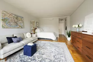 233 E 69th St, New York, NY 10021 - Photo 6