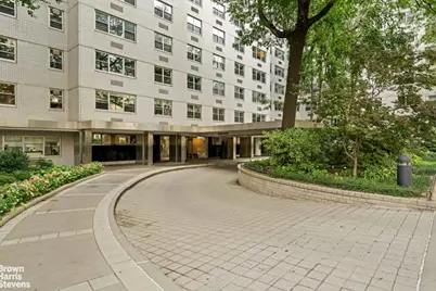 70 E 10th Street #7D, New York City, NY 10003 - Photo 18