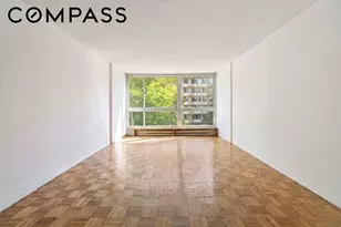 595 Main St, New York City, NY 10044 - Photo 2