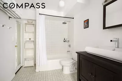 150 E 61st Street #10J, New York, NY 10065 - Photo 6