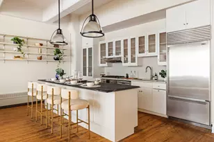 30 Main St, New York City, NY 11201 - Photo 2