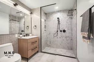 22-54 46th St, New York City, NY 11105 - Photo 22