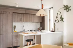 234 E 46th St, New York City, NY 10017 - Photo 1