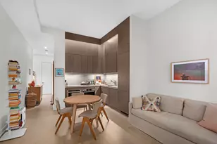 77 Charlton St, New York, NY 10014 - Photo 2