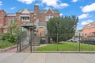 2136 E 28th St, Brooklyn, NY 11229 - Photo 4
