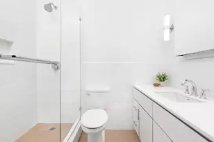 453 W 19th St, New York, NY 10011 - Photo 4