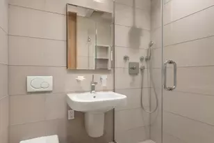 31 Gramercy Pk S, New York, NY 10003 - Photo 6