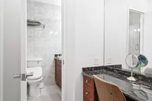303 E 57th St, New York City, NY 10022 - Photo 10