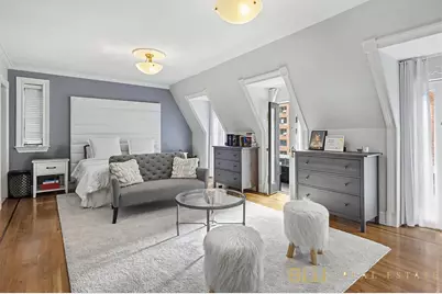 313 W 74th Street, New York City, NY 10023 - Photo 16