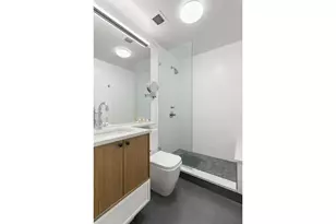 167 Perry St, New York, NY 10014 - Photo 4