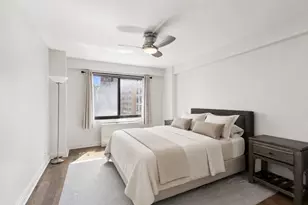 201 W 21st St, New York City, NY 10011 - Photo 4