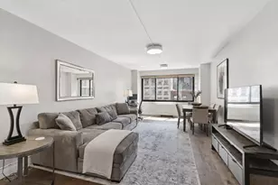 201 W 21st St, New York City, NY 10011 - Photo 1