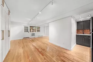 335 E 51st St, New York City, NY 10022 - Photo 2