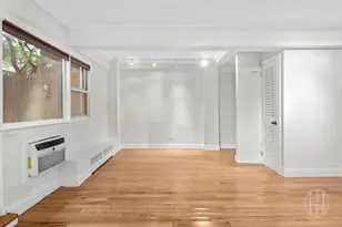 335 E 51st St, New York City, NY 10022 - Photo 4