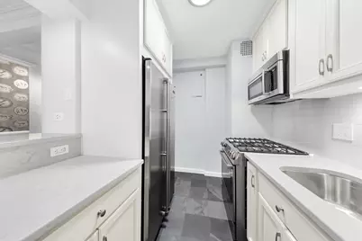 415 E 52nd Street #8MC, New York, NY 10022 - Photo 6