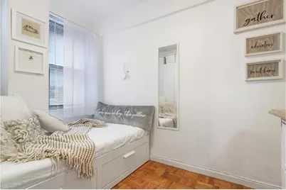 135 E 54th Street #MR3, New York City, NY 10022 - Photo 2