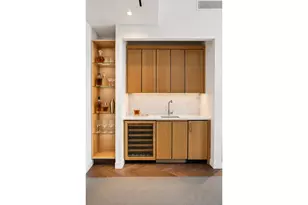 211 W 14th St, New York, NY 10011 - Photo 4