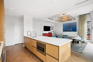 211 W 14th St, New York, NY 10011 - Photo 8