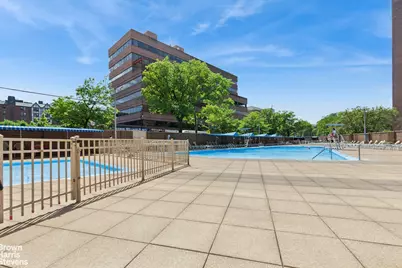 70-25 Yellowstone Boulevard #3X, Forest Hills, NY 11375 - Photo 6