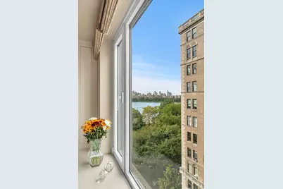 1056 5th Avenue #12E, New York, NY 10028 - Photo 2