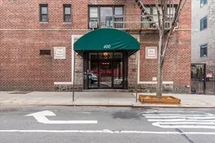 400 W 58th St, New York, NY 10019 - Photo 16