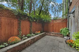 256 W 21st St, New York City, NY 10011 - Photo 10