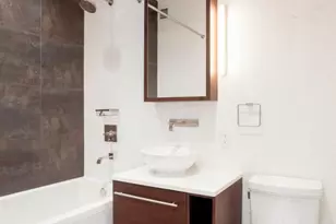 2 Water St, New York City, NY 10004 - Photo 6