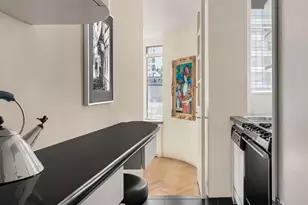 17 W 54th St, New York, NY 10019 - Photo 8