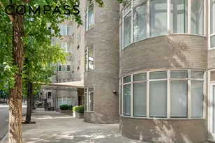 17 W 54th St, New York, NY 10019 - Photo 10