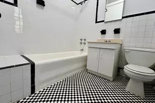 155 E 52nd St, New York, NY 10022 - Photo 2