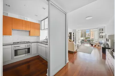 300 E 55th Street #7C, New York, NY 10022 - Photo 2