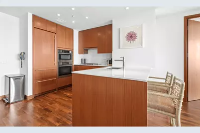 400 5th Avenue #40C, New York, NY 10018 - Photo 2