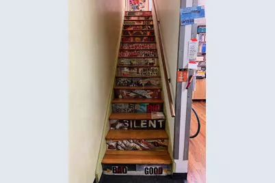402 W 40th Street, New York City, NY 10018 - Photo 2